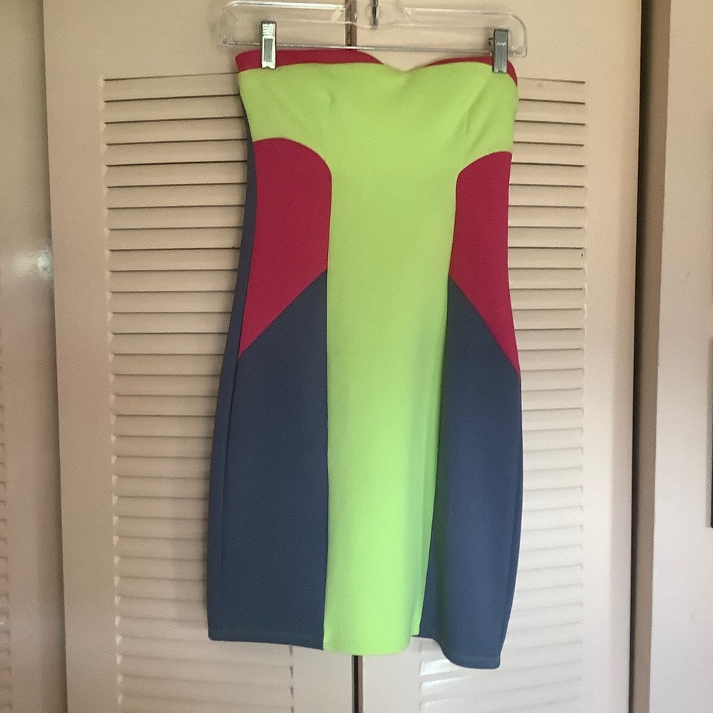 Wishes Strapless Dress